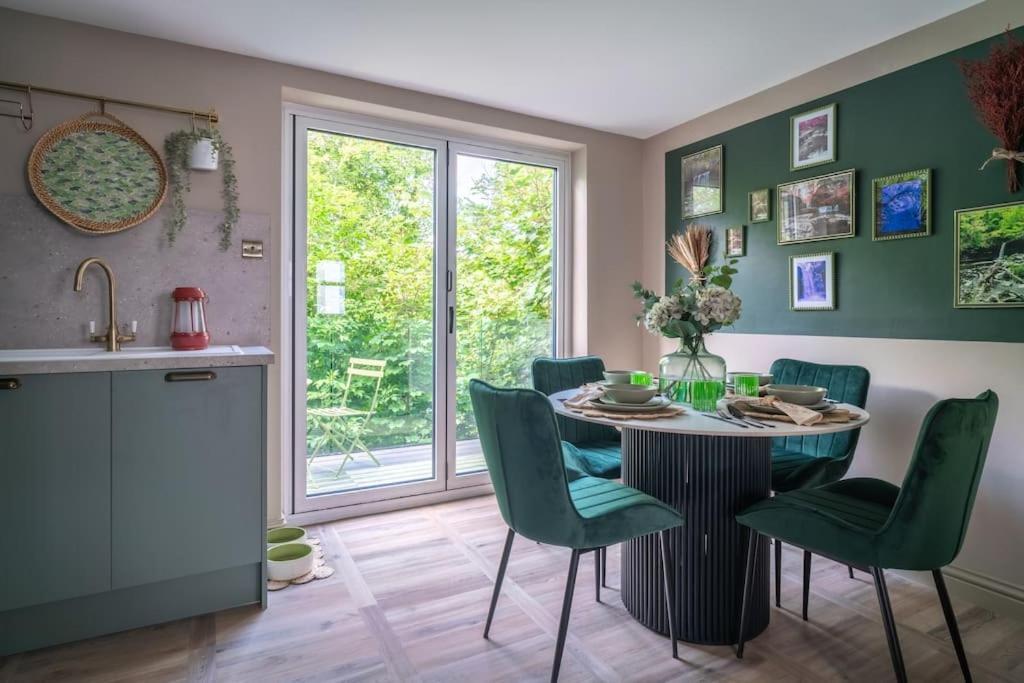 Cottage Cwtch Pontneddfechan المظهر الخارجي الصورة